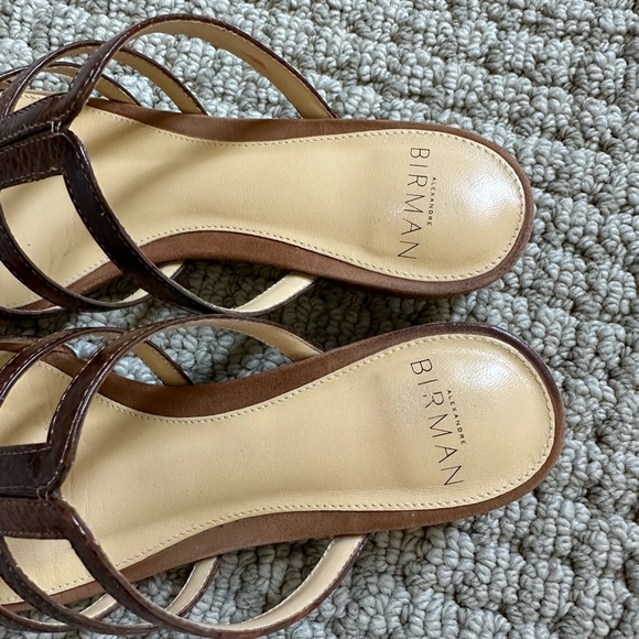 ALEXANDRE BIRMAN LOW HEEL CROC SANDALS. BROWN. SIZE 35.5. - Picture 3 of 4